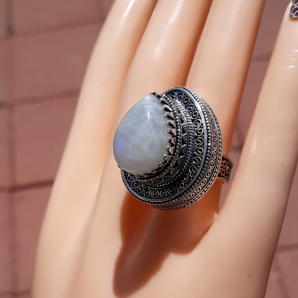 New Amazing Rainbow Moonstone 925 Silver Ring. - Picture 5 of 8